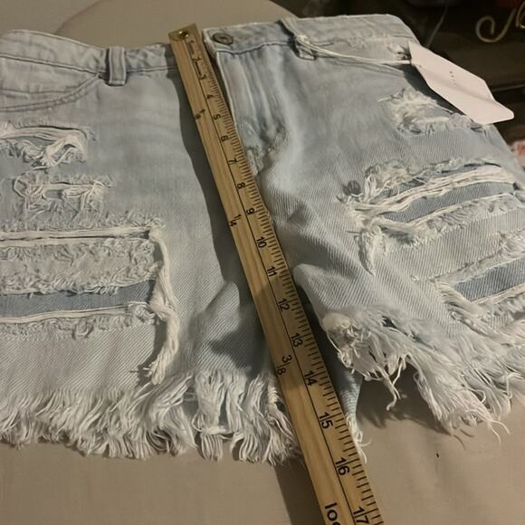 Kancan Women's High Rise Distressed Mom Shorts Light Wash Women SZ 27 - Picture 7 of 9
